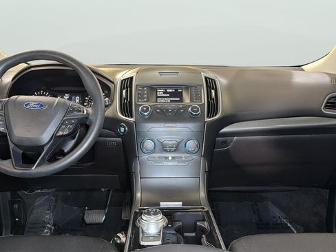 Used 2019 Ford Edge SE FWD image 14