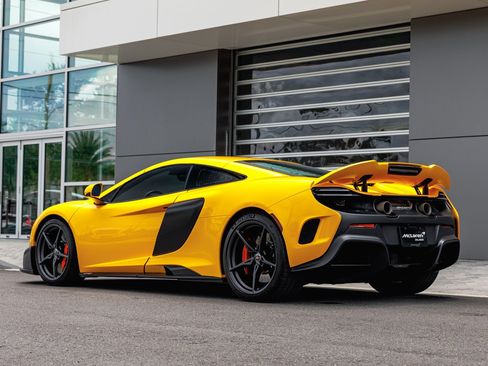 Used 2016 McLaren 675LT image 18