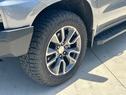 Used 2020 Chevrolet Silverado 1500 LT w/ Texas Edition RWD image 9