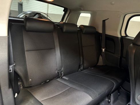 Used 2010 Toyota FJ Cruiser 4WD image 59