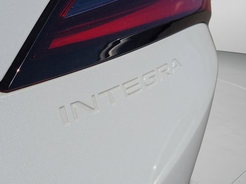 Used 2023 Acura Integra A-Spec image 27