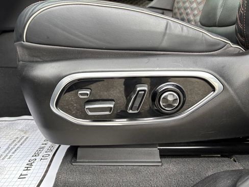 Used 2022 Jeep Grand Cherokee Summit AWD/4WD image 25