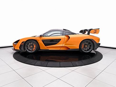 Used 2019 McLaren Senna image 6