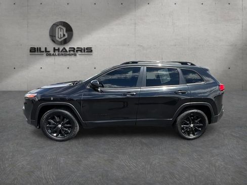 Used 2014 Jeep Cherokee Latitude AWD/4WD image 9