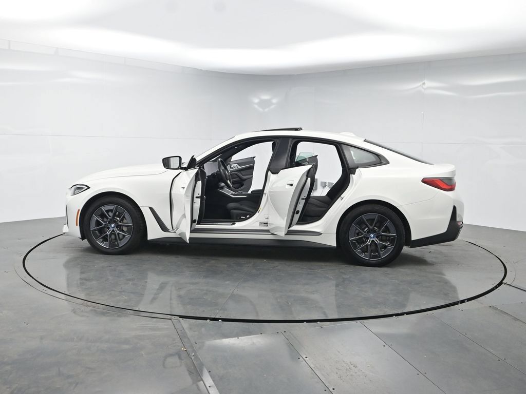 Used 2023 BMW i4 eDrive35 RWD image 53