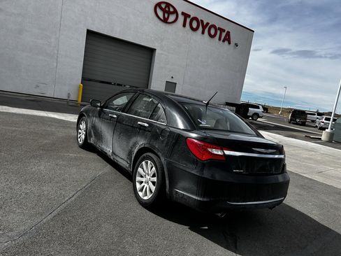 Used 2014 Chrysler 200 Limited w/ Sun/Sound Group image 3