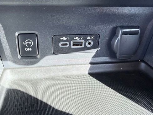 Used 2024 Nissan Sentra SR FWD image 13