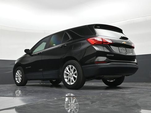 Used 2020 Chevrolet Equinox LS FWD image 22