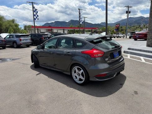 Used 2016 Ford Focus ST FWD image 6