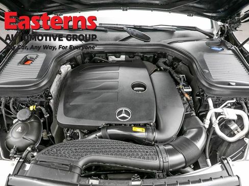 Used 2022 Mercedes-Benz GLC 300 4MATIC w/ Premium Package Lite image 7
