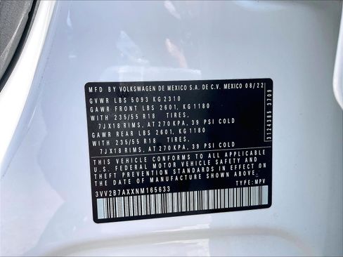 Certified 2022 Volkswagen Tiguan SE w/ Panoramic Sunroof Package AWD/4WD image 33