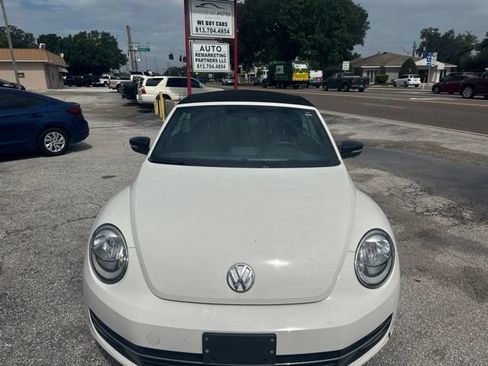 Used 2013 Volkswagen Beetle 2.0T FWD image 15