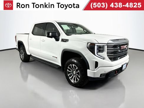 Used 2022 GMC Sierra 1500 AT4 w/ AT4 Premium Package AWD/4WD image 1
