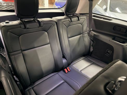 Used 2020 Lincoln Aviator Reserve w/ Equipment Group 201A RWD image 37