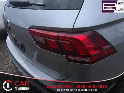 Used 2024 Volkswagen Tiguan S image 17