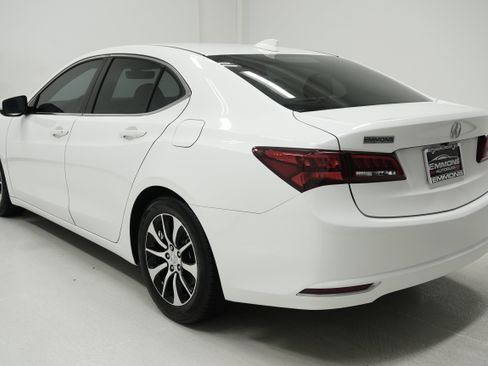 Used 2016 Acura TLX w/ Technology Package FWD image 6