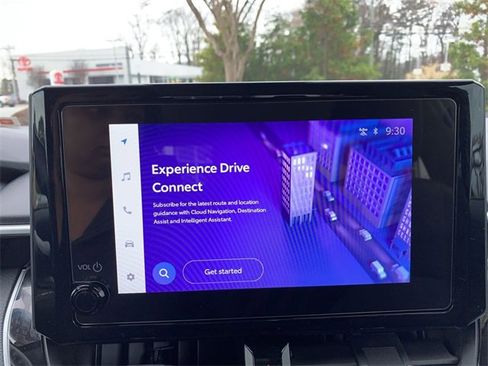 Used 2025 Toyota Corolla LE image 23