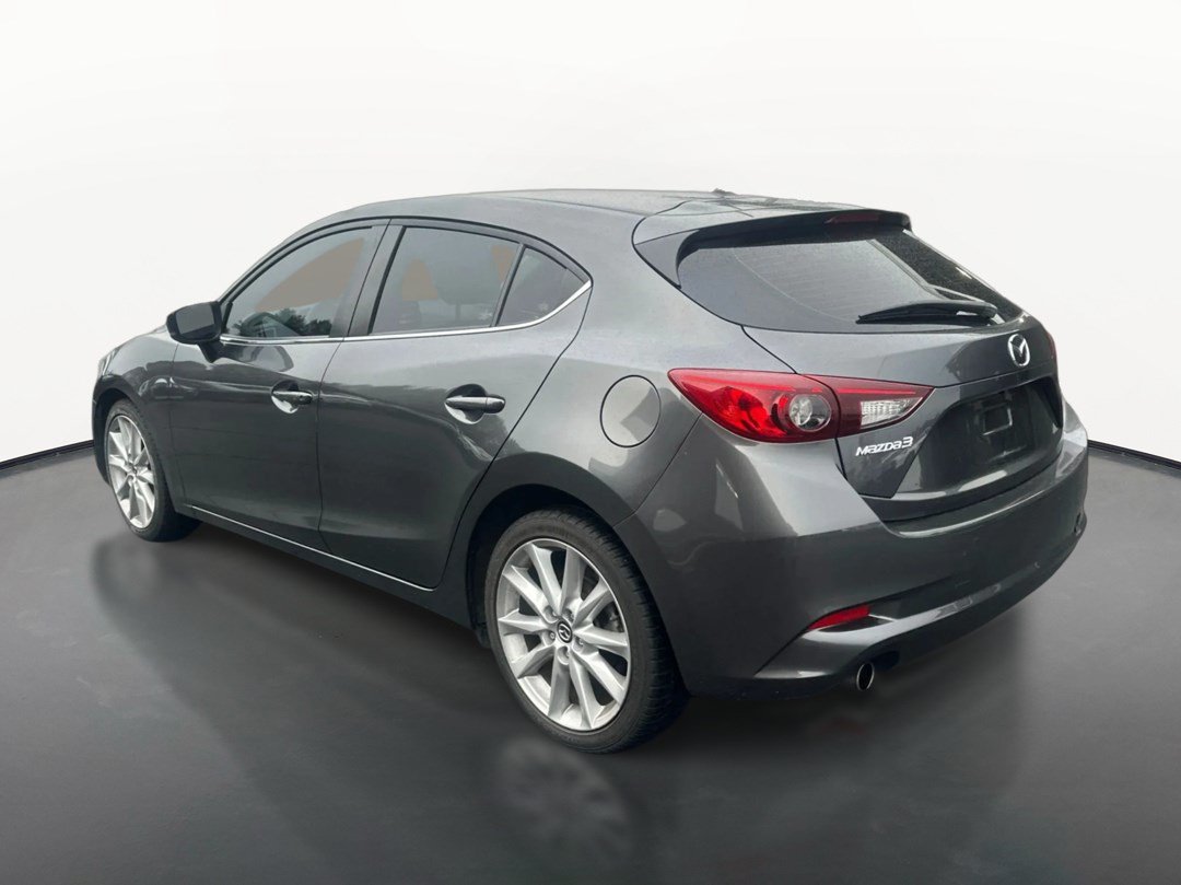 Used 2017 MAZDA MAZDA3 Touring FWD image 5