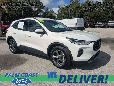 Certified 2025 Ford Escape ST-Line Select AWD/4WD image 1