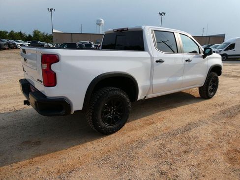 New 2026 Chevrolet Silverado 1500 ZR2 w/ Dark Appearance Package AWD/4WD image 4