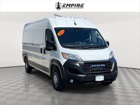 Used 2025 RAM ProMaster 2500 w/ Convenience Group image 1