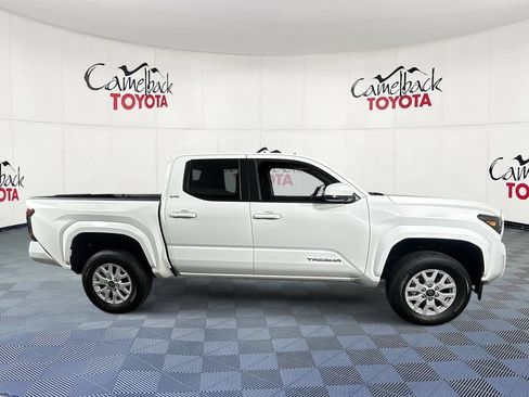 Used 2026 Toyota Tacoma SR5 RWD image 8