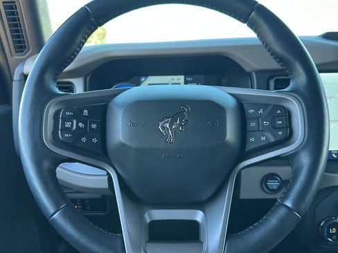 Used 2024 Ford Bronco Wildtrak image 26