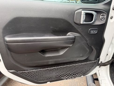 Used 2021 Jeep Wrangler Unlimited Sport image 15