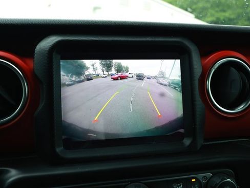 Used 2020 Jeep Wrangler Unlimited Rubicon AWD/4WD image 9