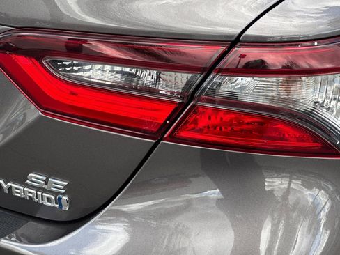 Used 2022 Toyota Camry SE FWD image 34