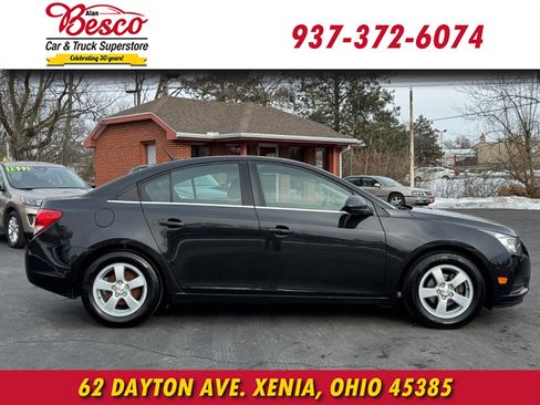 Used 2014 Chevrolet Cruze LT w/ Technology Package image 3