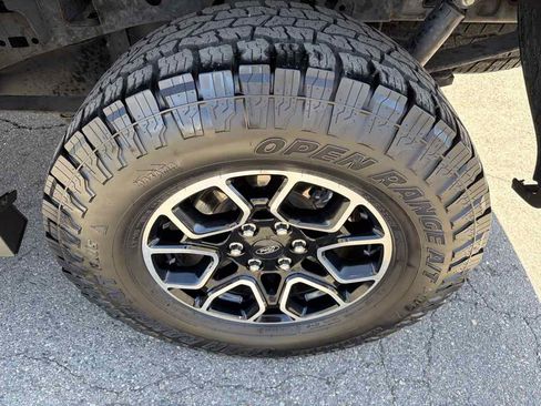 Used 2021 Ford F150 Lariat AWD/4WD image 23