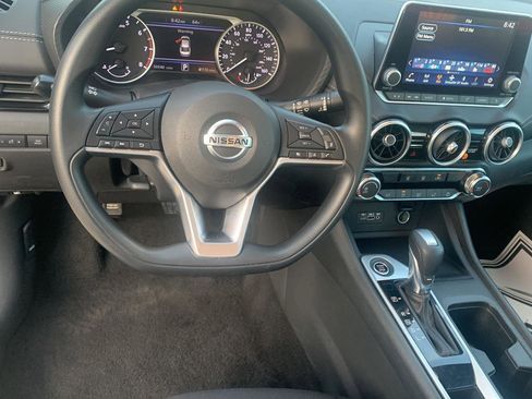 Used 2023 Nissan Sentra SV image 15