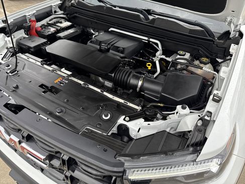 Used 2024 GMC Canyon Elevation image 41