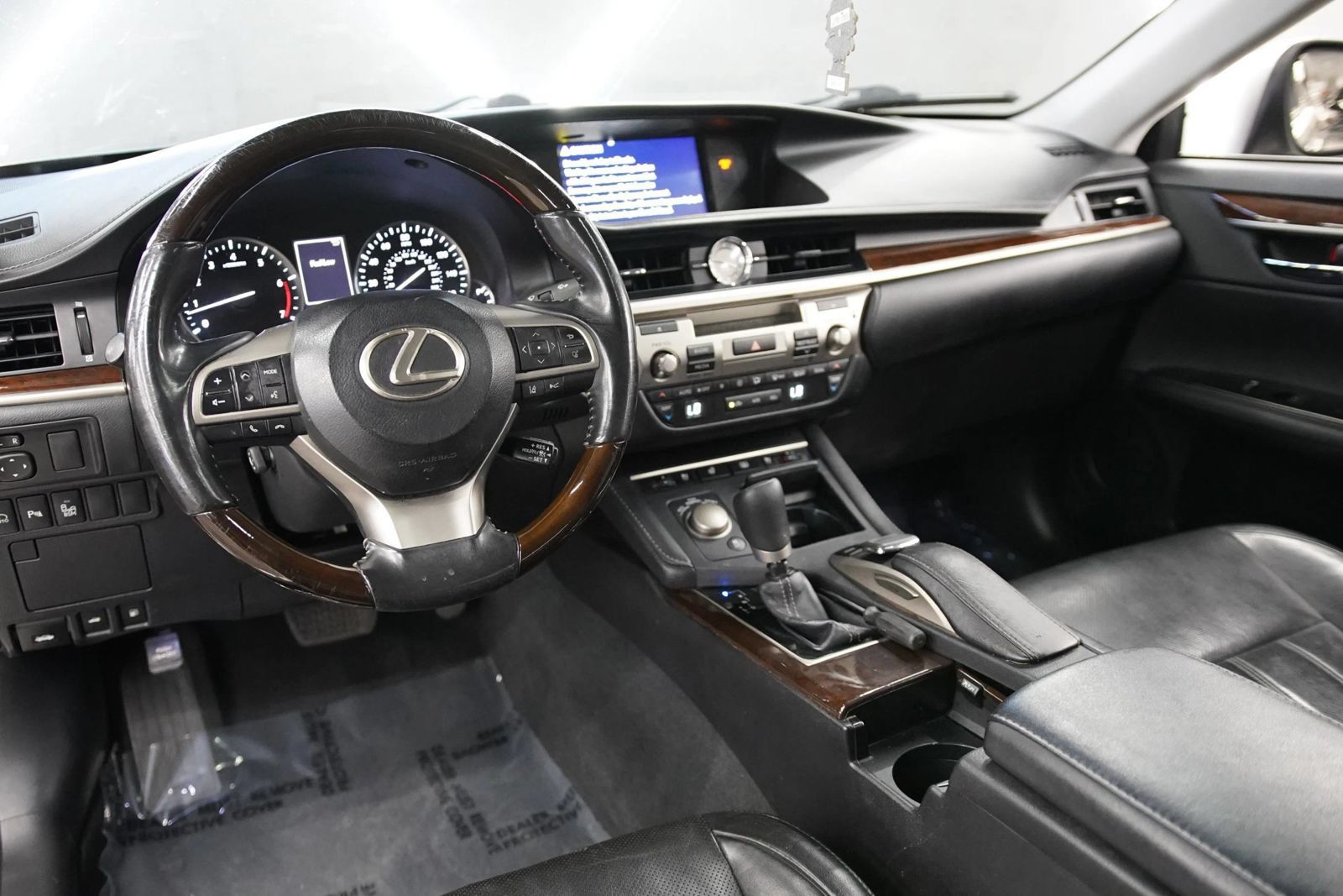 Used 2017 Lexus ES 350 w/ Luxury Package FWD image 23