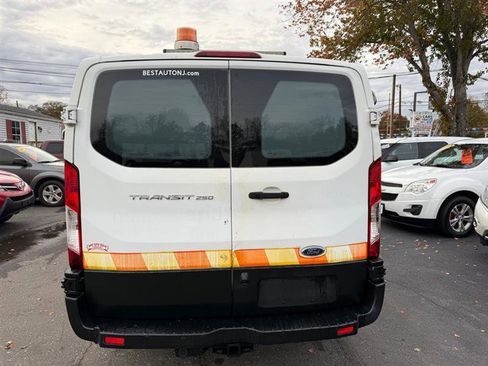 Used 2016 Ford Transit 250 130 Low Roof RWD image 6