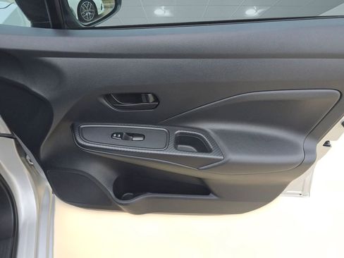 Used 2021 Nissan Versa S image 26