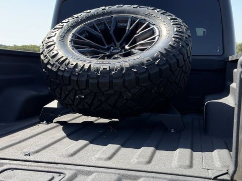 Used 2020 Jeep Gladiator Rubicon AWD/4WD image 29