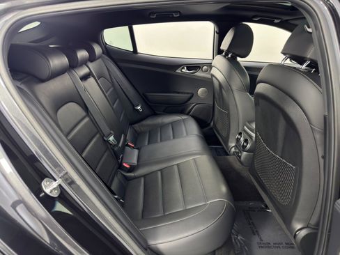 Used 2020 Kia Stinger GT2 image 41