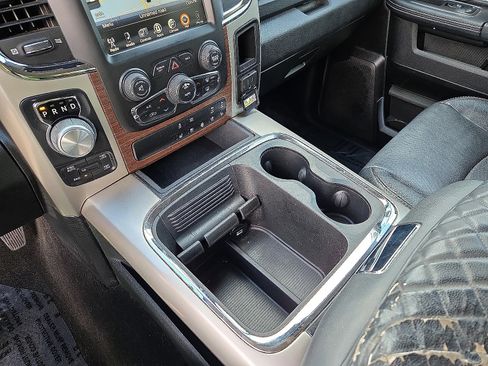 Used 2017 RAM 1500 Laramie w/ Convenience Group image 25