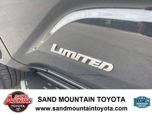 Used 2025 Toyota 4Runner Limited image 10