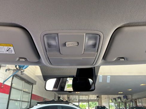 Used 2025 Kia Soul LX w/ LX Technology Package FWD image 14