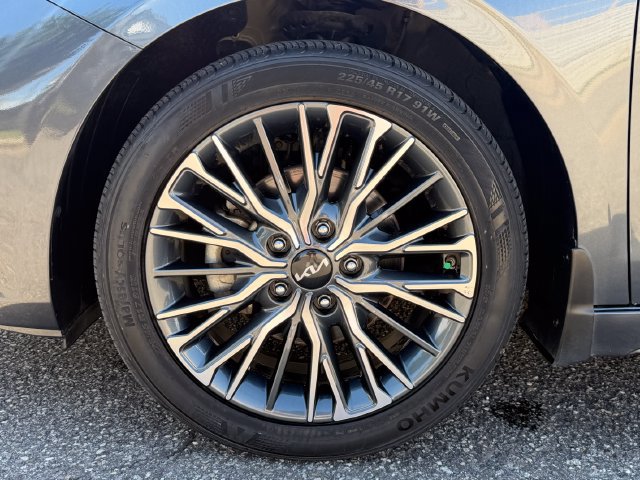 Certified 2024 Kia Forte GT-Line w/ GT-Line Premium Package FWD image 10