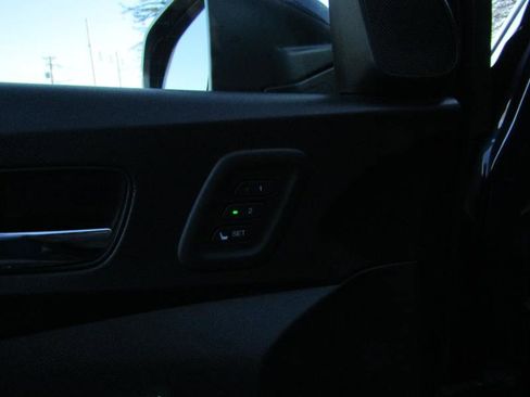 Used 2015 Honda CR-V Touring image 27