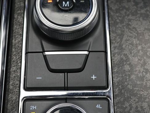 Used 2022 Ford Expedition Limited image 30