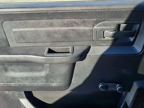 Used 2018 RAM 2500 Tradesman image 14