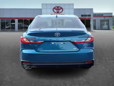 New 2026 Toyota Camry SE image 5