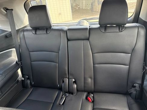 Used 2017 Honda Pilot EX-L image 12
