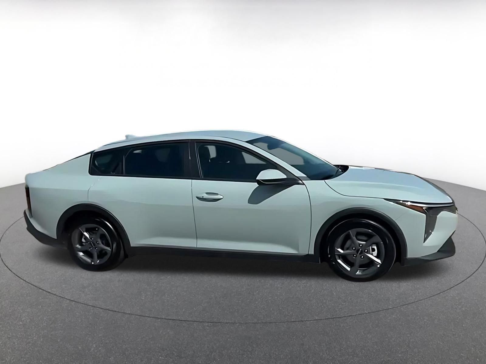 Used 2026 Kia K4 FWD image 15