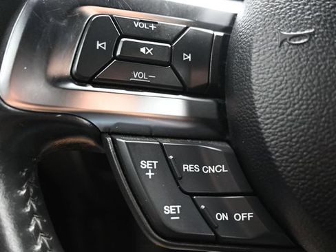 Used 2019 Ford Mustang GT Premium RWD image 22
